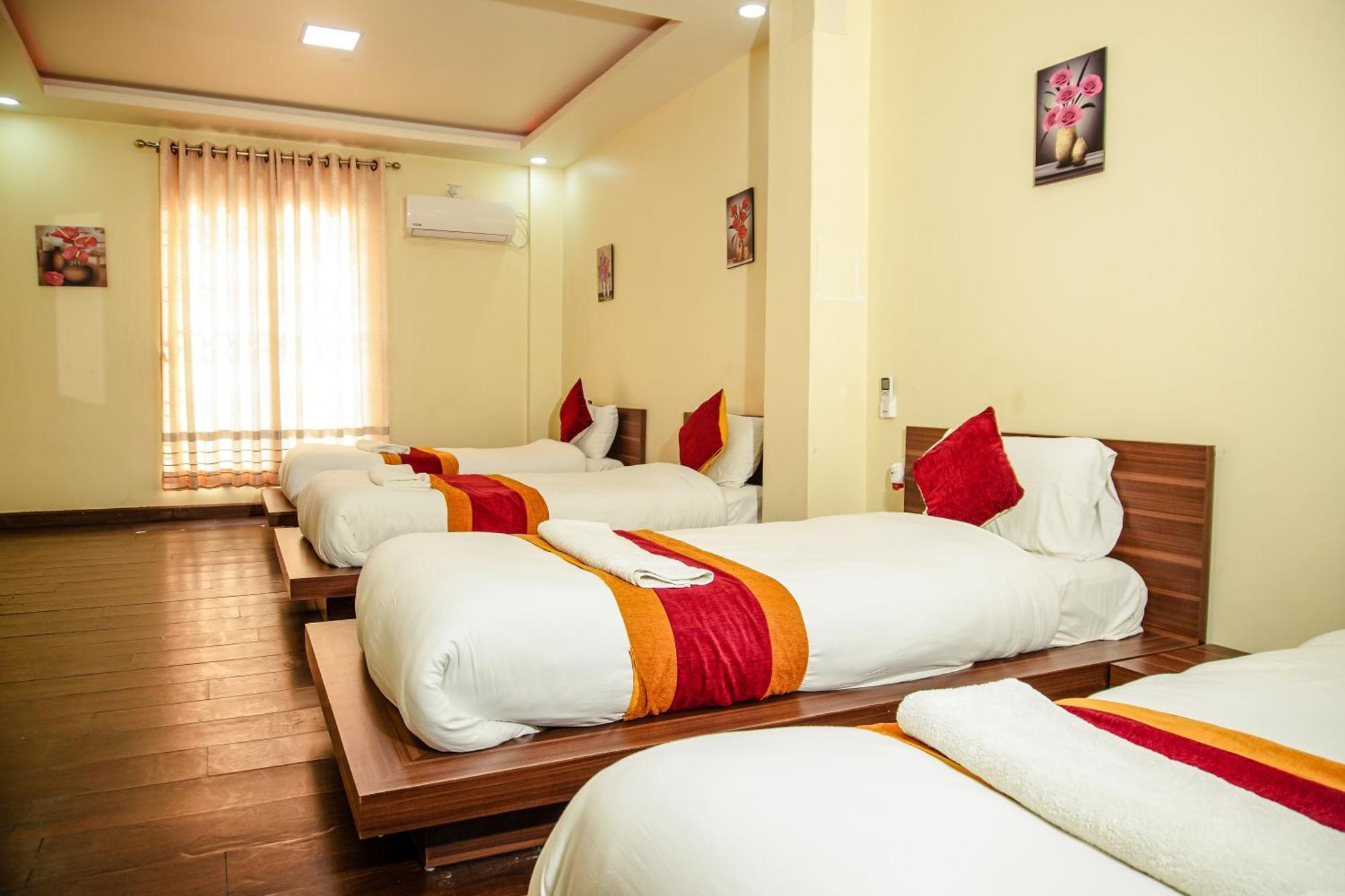 Hotel Edingo Inn Itahari Bagian luar foto